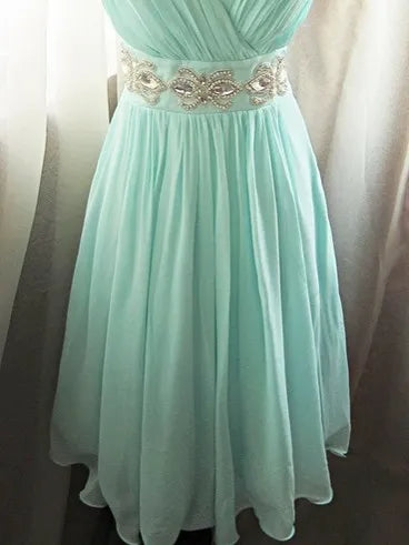 Amazing Pleated V-Neck A-Line Short Bridesmaid Dress With Crystal Sash Bridal Party Gowns Chiffon Mint Maid Of Honor Dress Custom Plus Size