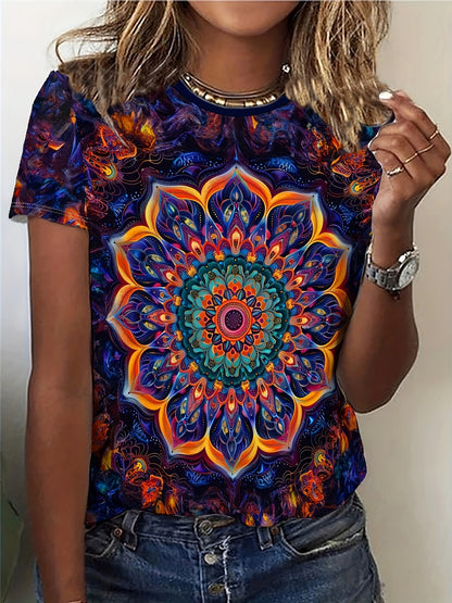 Vibrant Floral Print Crew Neck T-Shirt - Soft Mid-Elasticity Polyester Fabric, Casual Short Sleeve Top for Spring, Summer, and Fall - Machine Washable, Regular Length, Knit Fabric, All Over Positioning Print