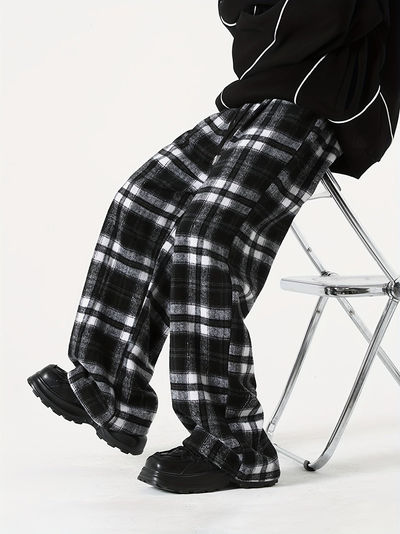 Relaxed Fit Plaid Pants for Men - Soft, Lightweight, Breathable Fabric, Drawstring Waist, Multiple Pockets, Ideal for Sport, Casual, Outdoor Activities, and Daily Wear