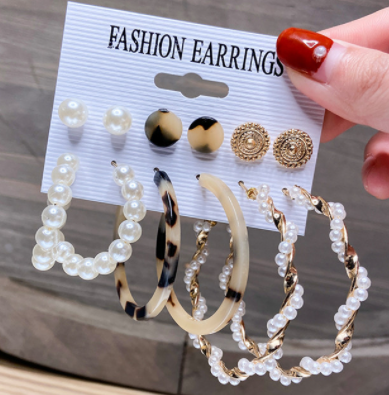 sengpan Christmas wishlist Hot Sale Gold Geometric Pearl Drop Earrings for Women New Trendy Circle Earrings Jewelry Female Fashion Statement