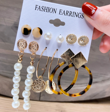 sengpan Christmas wishlist Hot Sale Gold Geometric Pearl Drop Earrings for Women New Trendy Circle Earrings Jewelry Female Fashion Statement