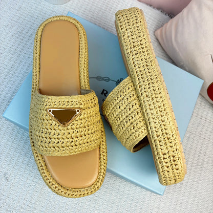 Designer Sandals Women Slippers Flat Slides Flip Flop Padded On Gold Buckle Summer Genuine Leather Indoor Outdoor Beachwear Pool Sandals Slides 0001