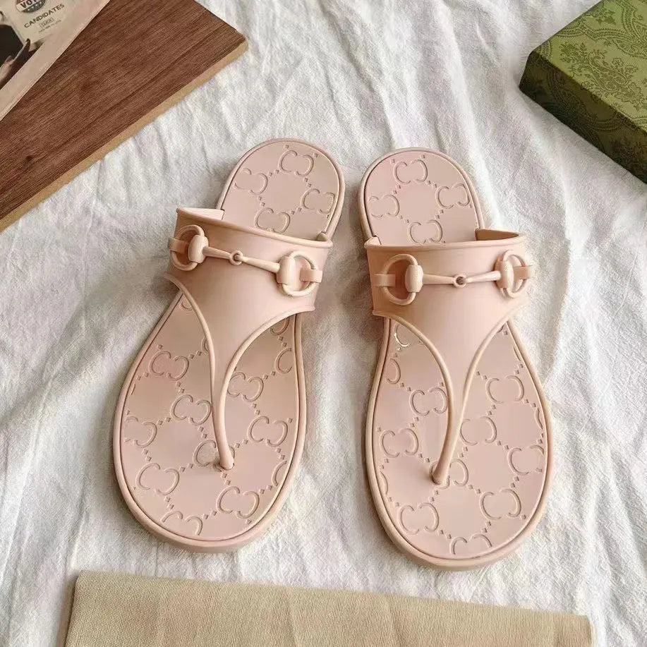 Designer Sandals Luxury Interlocking Slippers Top Quality Summer Quick Drying Women Jelly Color anti slip classical Versatile Slides Flat Heel Beach Mules US 35-42