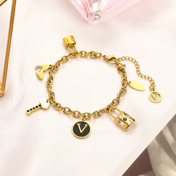 New Fashionable Classic Bracelets Women Bangle 18K Gold Plated Stainless steel Crystal Flower Beads Lovers Gift Wristband Cuff Chain Designer Jewelry