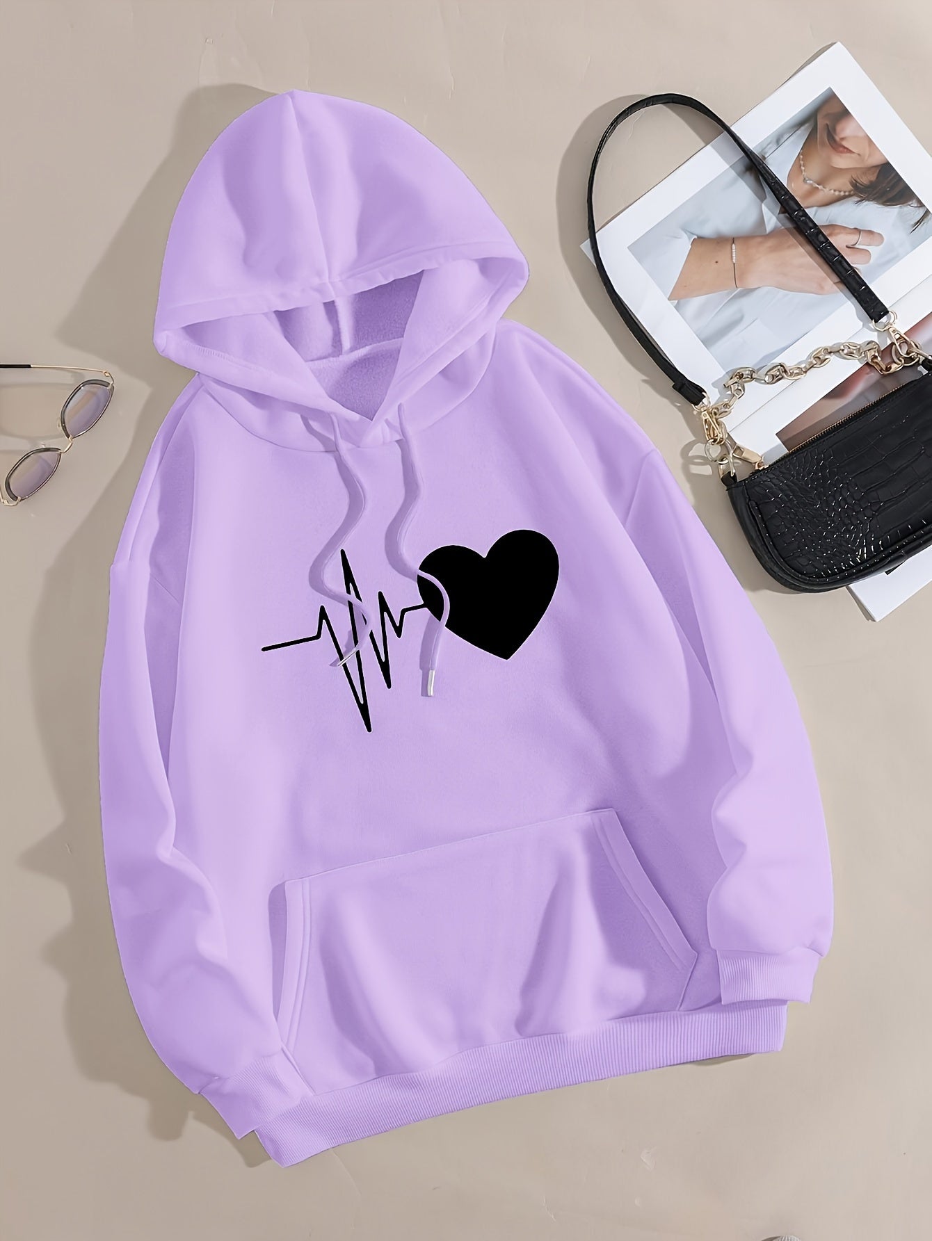 Casual Chic Heart Print Knit Hoodie - Women's Comfy Alphabet Pattern Top for Fall/Winter, Easy-Care & Stretchy