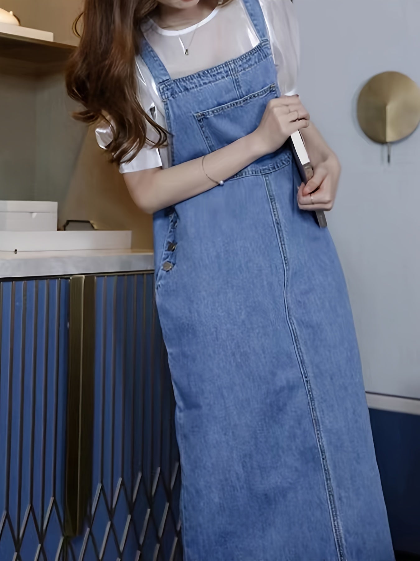 Effortless Chic Midi Denim Pinafore Dress - Versatile, Durable with Front Pockets for Spring/Fall