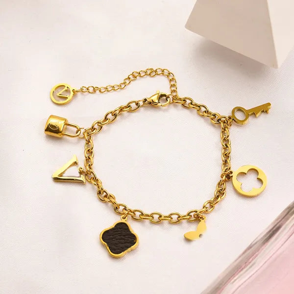 New Fashionable Classic Bracelets Women Bangle 18K Gold Plated Stainless steel Crystal Flower Beads Lovers Gift Wristband Cuff Chain Designer Jewelry