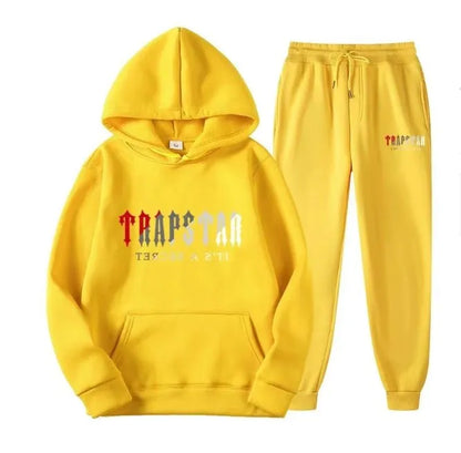 Mens hoodie Trapstar tracksuit and shooters tracksuit rainbow hoodedEmbroidery Plush Letter Decoration Thick sportswear men and women sportswear suit trousers