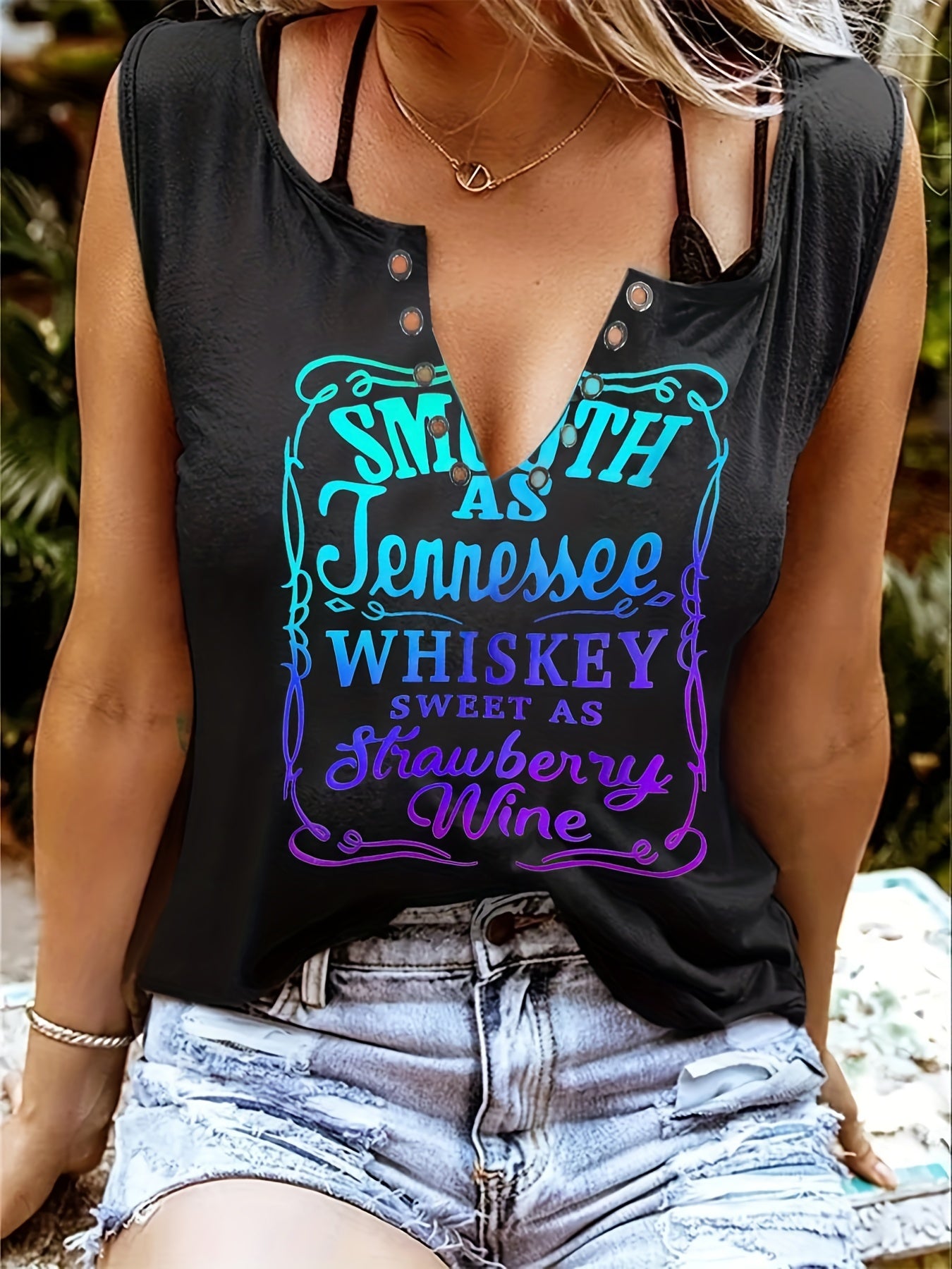 Women's Whiskey Letter Print Sleeveless T-Shirt for Casual Everyday Wear in Spring and Summer