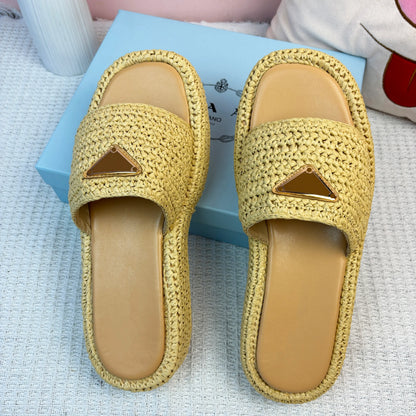 Designer Sandals Women Slippers Flat Slides Flip Flop Padded On Gold Buckle Summer Genuine Leather Indoor Outdoor Beachwear Pool Sandals Slides 0001