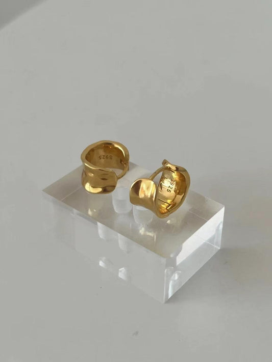 sengpan 2024 New Gold Minimalist Ruched Earrings