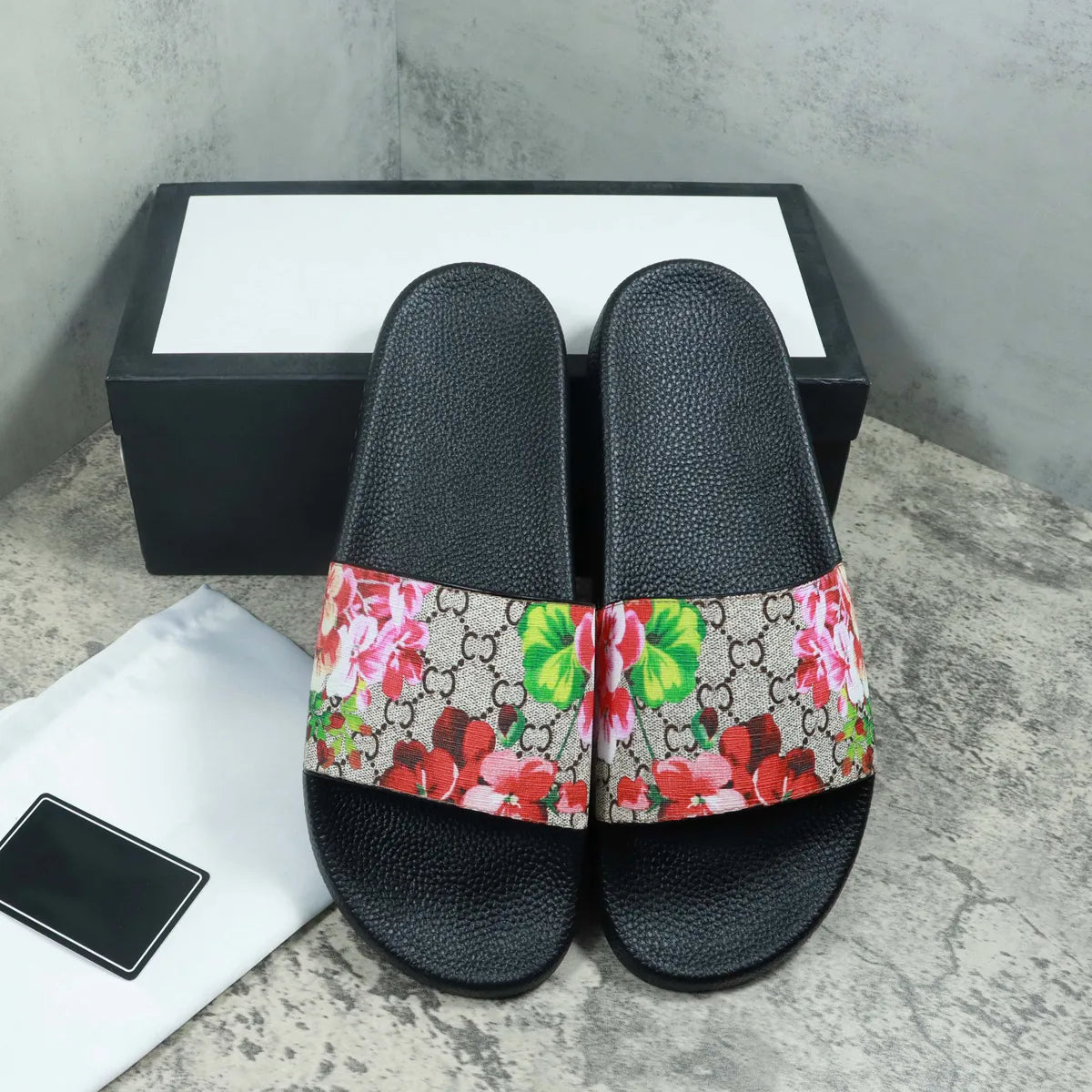 Designer Italy Slippers Paris New Rubber Slides Sandals Floral Brocade Women Men Slipper Flat Bottoms Flip Flops Womens Fasion Striped