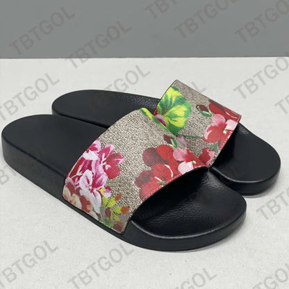 Designer Slides Mens Sandals Rubber Slippers Beach Shoes Classic Floral Brocade Slides Flats Leather Rubber Heatshoes Platform Flip Flops Gear Bottoms With Box 311