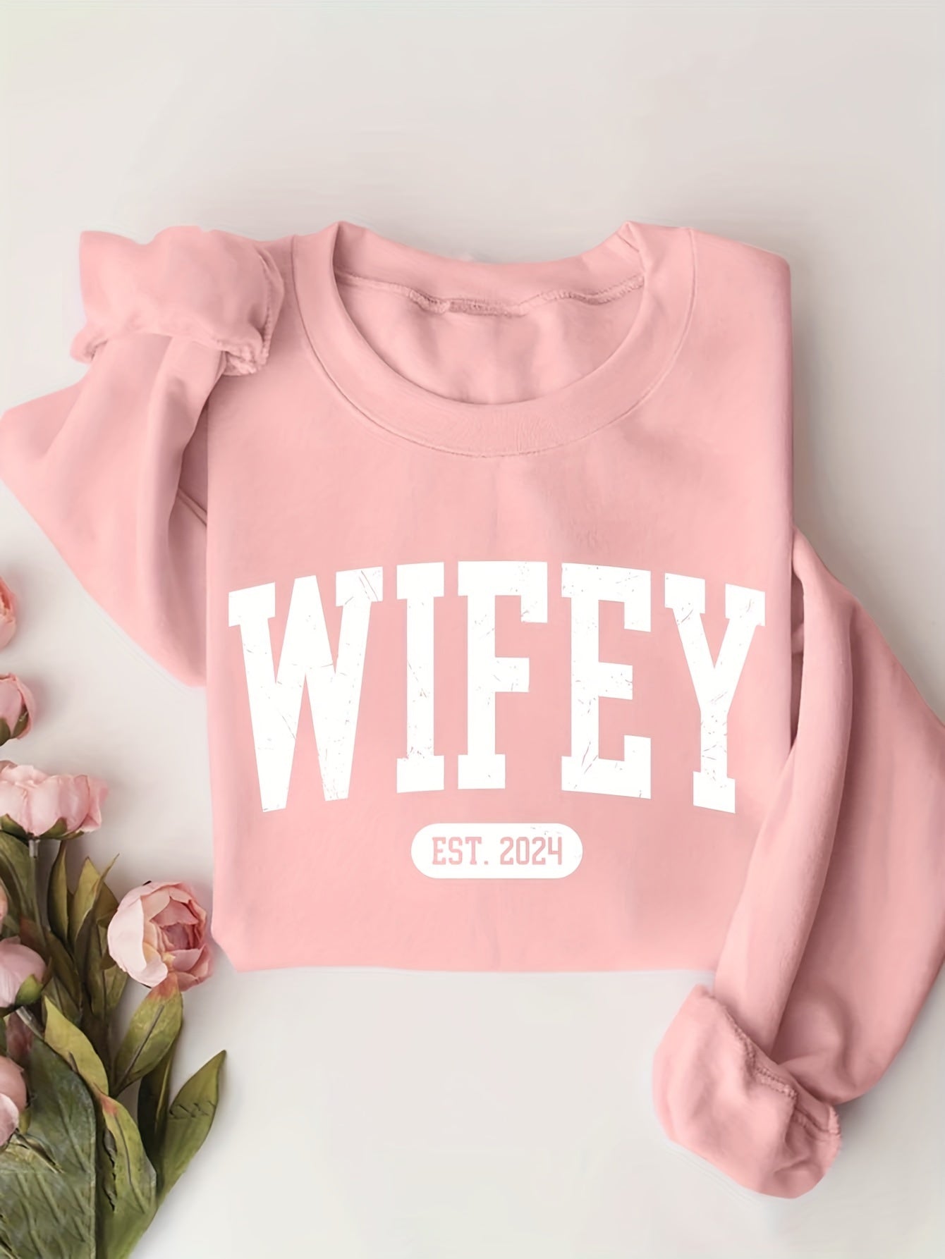 Cozy Wifey Print Pullover Sweatshirt - Soft Mid-Elasticity Polyester Crew Neck Casual Long Sleeve Top for Fall & Winter - Machine Washable, Alphabets Pattern, Knit Fabric, Perfect for Womens Everyday Wear