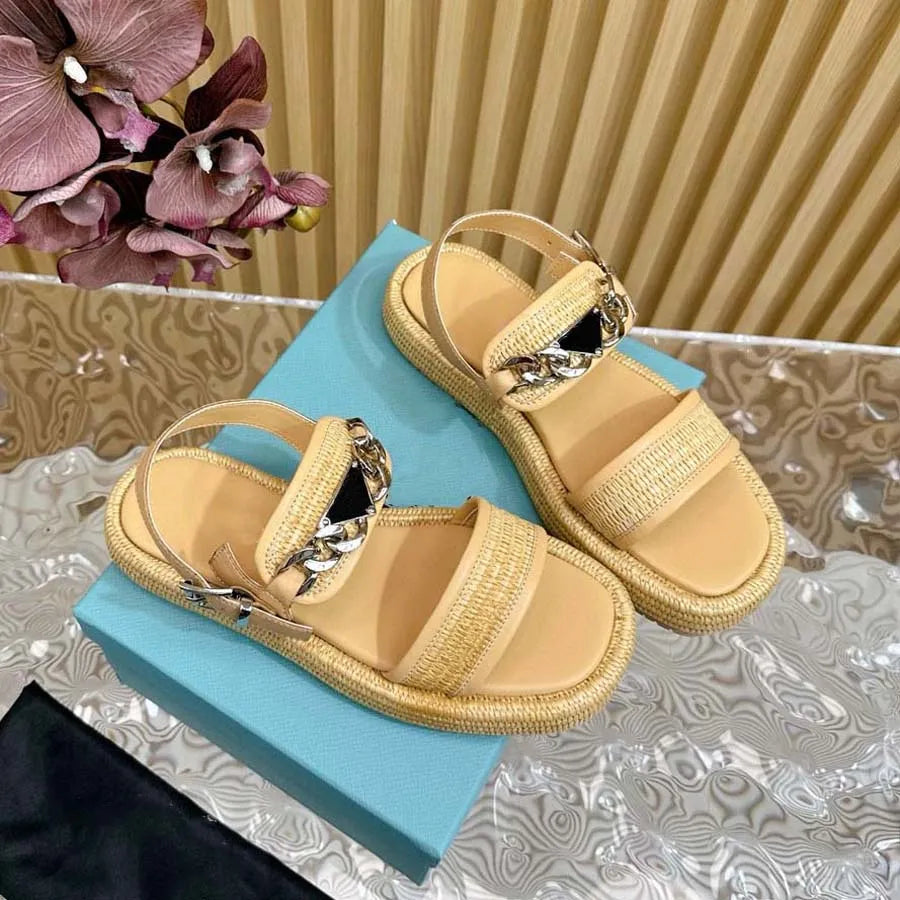 Designer Sandals Women Slippers Flat Slides Flip Flop Padded On Gold Buckle Summer Genuine Leather Indoor Outdoor Beachwear Pool Sandals Slides 0001