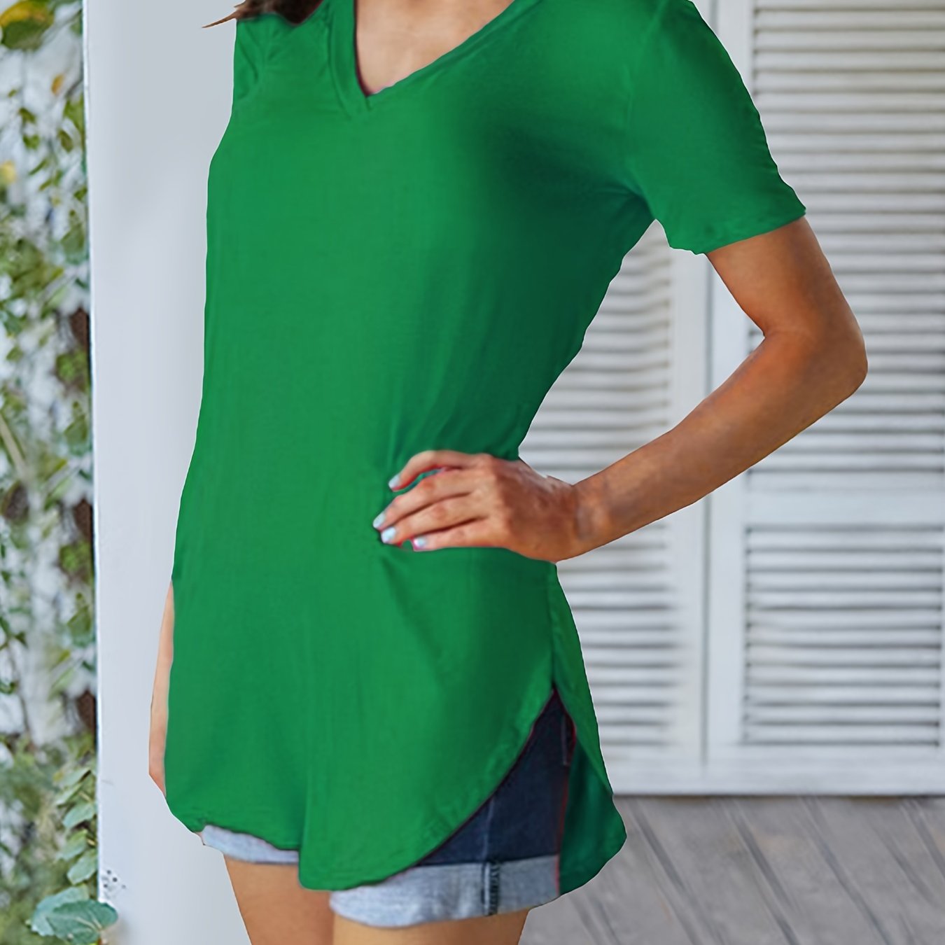 Womens Comfy V-Neck T-Shirts - Loose Fit, Short Sleeves, Everyday Casual Style - Solid Colors Basic Tops for Fashion-Forward Ladies