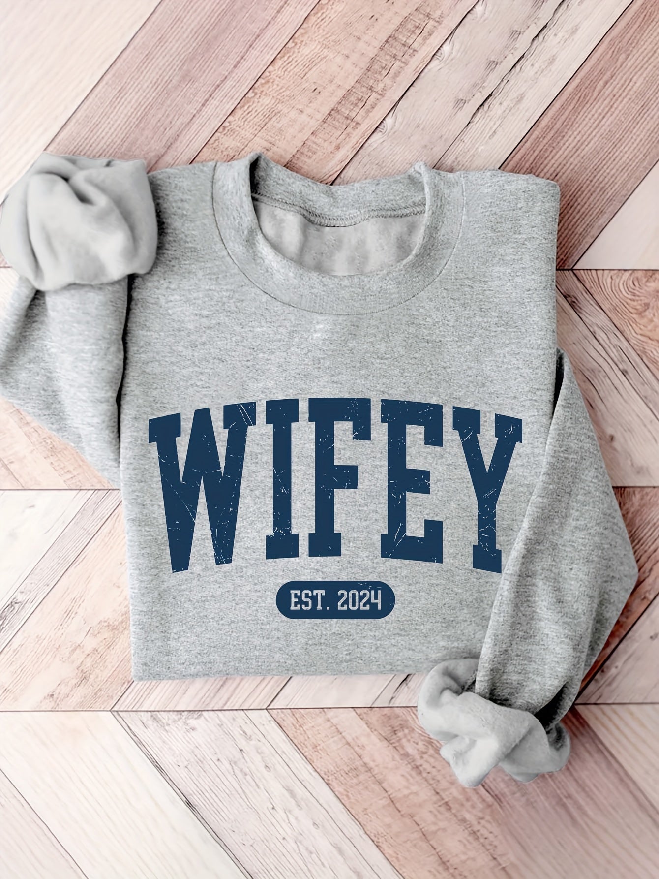 Cozy Wifey Print Pullover Sweatshirt - Soft Mid-Elasticity Polyester Crew Neck Casual Long Sleeve Top for Fall & Winter - Machine Washable, Alphabets Pattern, Knit Fabric, Perfect for Womens Everyday Wear