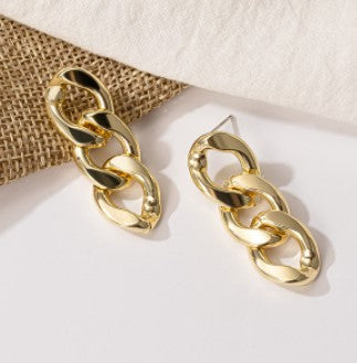 sengpan New Bohemian Gold Color Earrings Fashion Gold Big Hoop Twisted Earrings For Women Punk Hoop Earrings Jewelry Trend