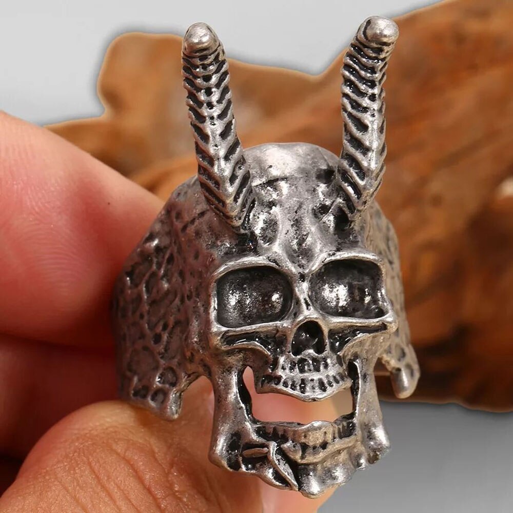 sengpan father's day gifts Gothic Men's Ghost Head Skull Ring Men's Women's Bullhead Ghost Head Punk Hip Hop Rock Club Ring Gift