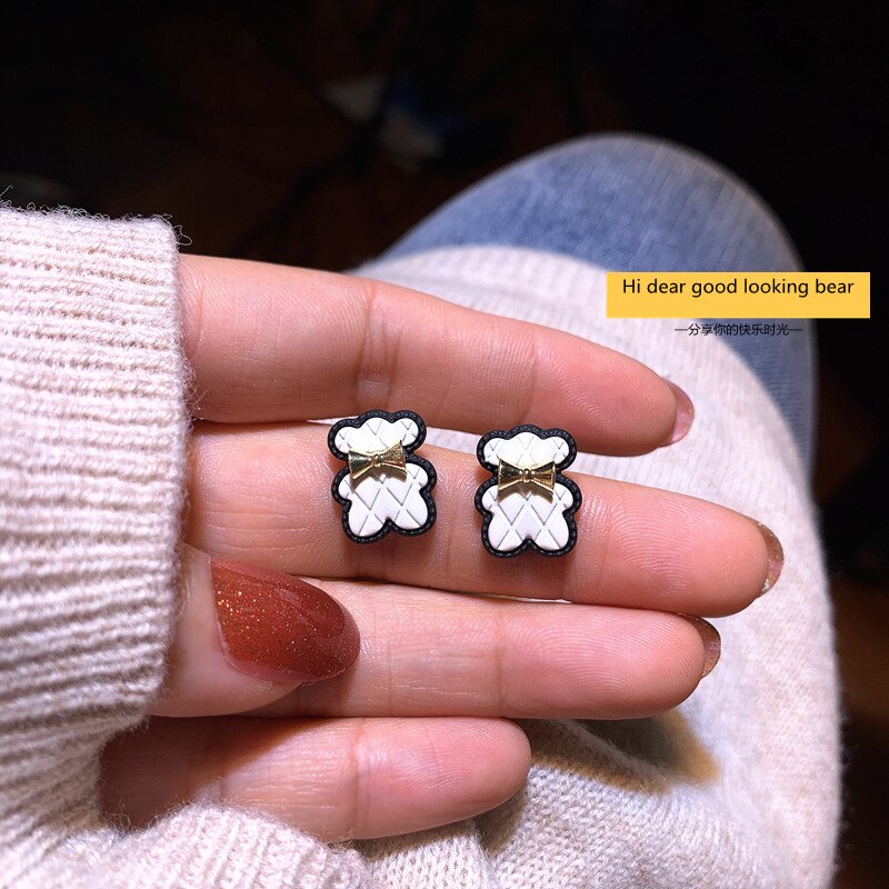 sengpan Bear Earring No Hole Ear Clips Simple Lovely Bear Clip On Earring Without Piercing Minimalist Earrings Jewelry CE0787