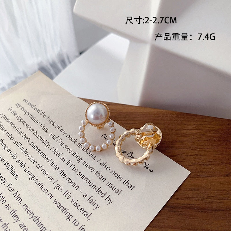 sengpan Korean Design Elegant Simulated Pearl Big Round Clip on Earrings Non Pierced Baroque Pearl Ear Clips for Women Jewelry Wholesale