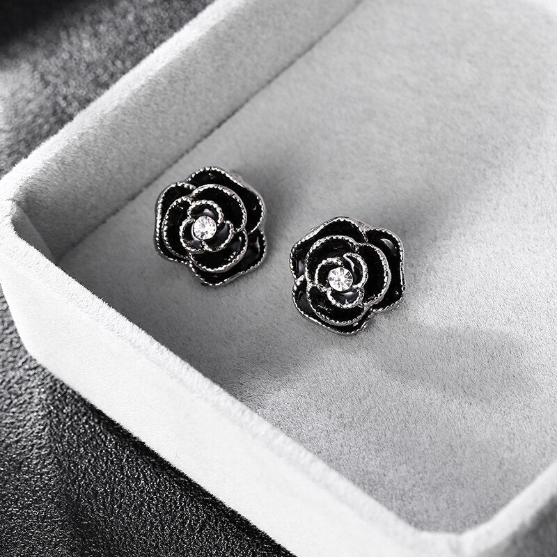 sengpan Famous Luxury Brand Designers Jewelry Earring Small Camellia Flowers Charm Fashion Stud Earrings For Women