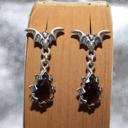 sengpan Retro Goth Bat Zircon Earrings Suitable for Personality Men and Women Punk Rock Hip Hop Earrings Halloween Accessories