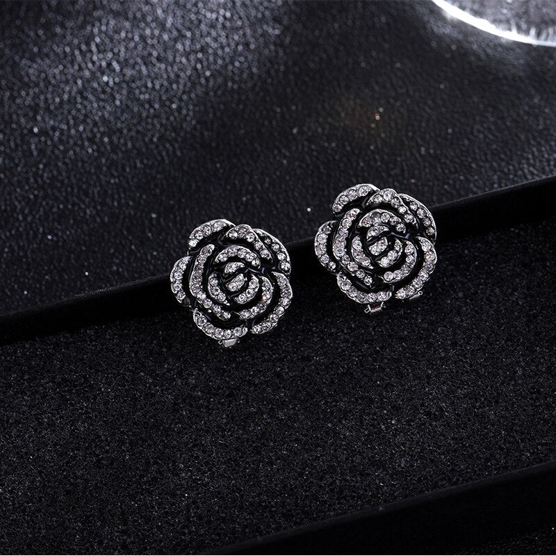 sengpan Delicate Camellia Petite Earrings Black Flower Rose Full Rhinestone Luxury Earring Accessories For Women