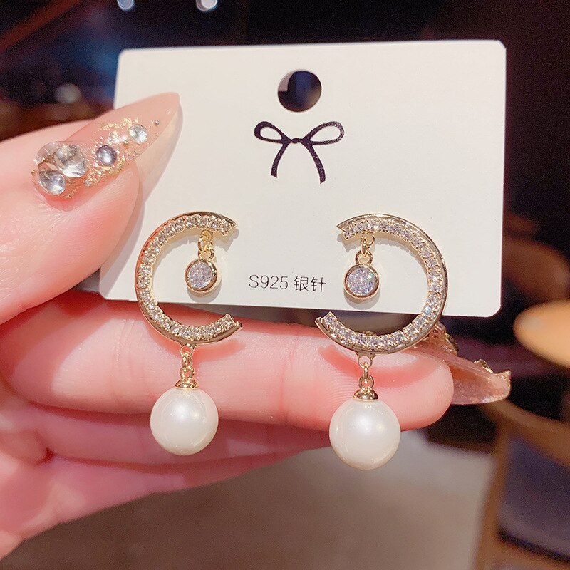 sengpan New Arrival Fashion Champagne Fine Pearl Drop Earrings Contracted Senior Geometric Metal Temperament Women Earrings Jewelry