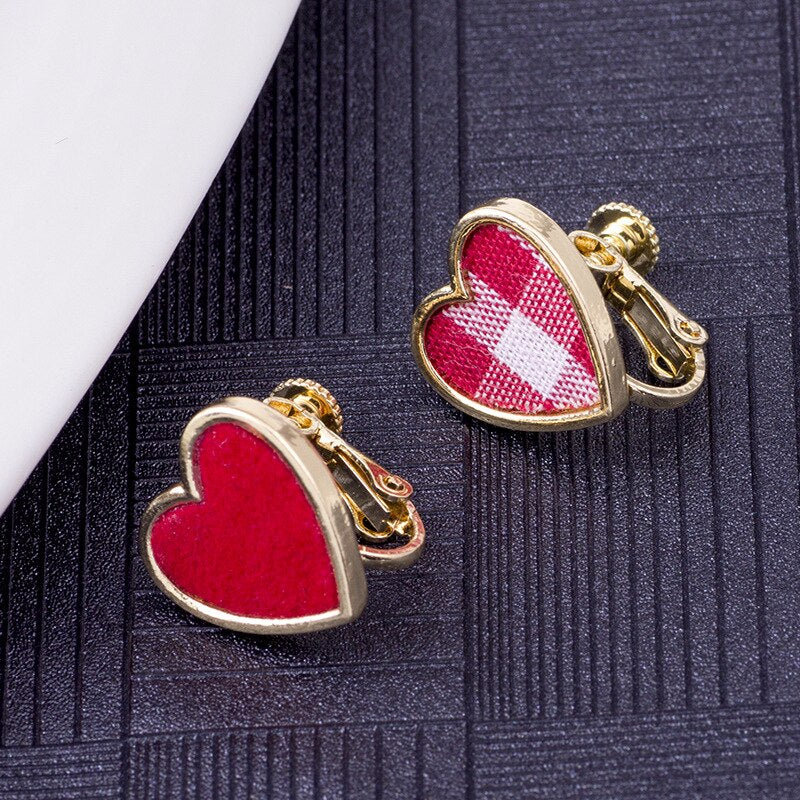 sengpan Asymmetrical red love stud earrings simple and versatile heart-shaped ear clip mosquito coil without pierced earrings