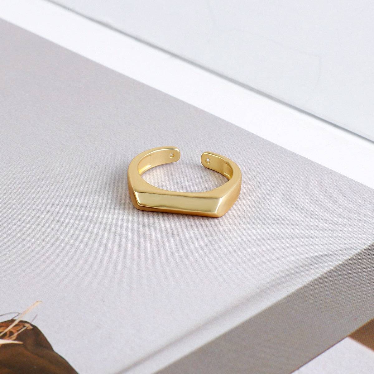 sengpan New Korean Geometric Simple Adjustment Gold Color Shining Opening Metal Minimalist Chunky Rings Women Gifts