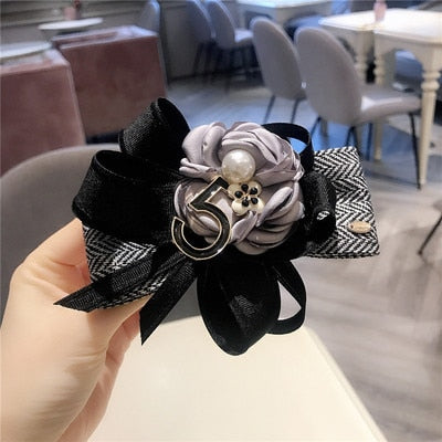 sengpan Camellia Barrette for Women Girl Flower Hair Clip Black White Hairpin Autumn Winter Hair Accessories Wholesale Drop Shipping