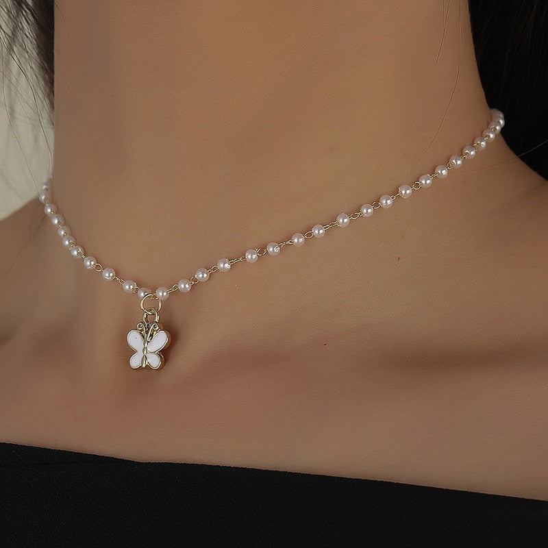 sengpan Minimalist Pearl Daisy Pendant Necklaces For Women Jewelry New Trend Elegant Butterfly Flower Pearl Chain Choker Girl Gift