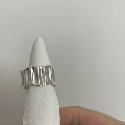 sengpan European Silver Color Metal Transparent Rectangular Wave Ring Irregular Geometric Open Finger Rings for Wome Fashion Jewelry