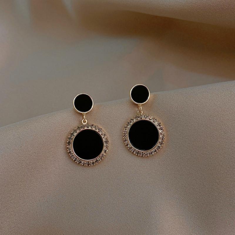 sengpan Round rhinestone earrings new black fashion Korean personality temperament wild simple earrings ladies jewelry