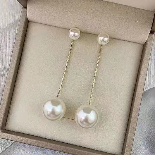 sengpan Christmas wishlist Korean version of the high-grade crossover fashion imitation pearl earrings lady jewelry shiny Fangzuan Free shipping