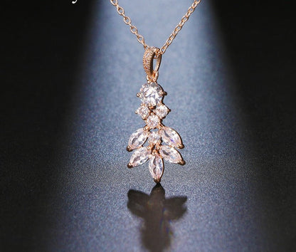 sengpan New Fashion Fascinating Flower Design Necklace Three Colors Choice Zirconia Jewelry For Female Elegant Dress-Up