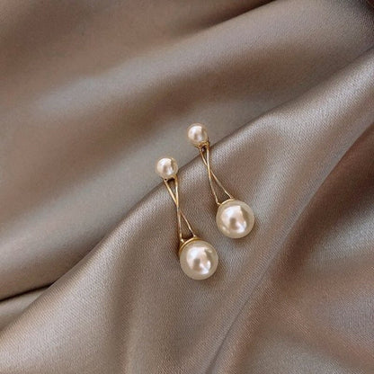 sengpan  gifts for women Shining Crystal Heart Moon Pearl Stud Earrings For Women Hollow Korean Star Dangle Drop Sweet Girls Wedding Gold Color Jewelry