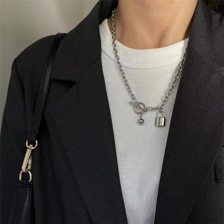 Lianfudai 2024 Fashion Unisex Multilayer Hip Hop Long Chain Necklace For Women Men Jewelry Gifts Key Cross Pendant Necklace Accessories