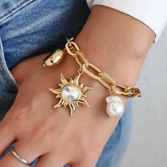 sengpan Fashion Crystal Sun Pearl Pendant Bracelets Bohemia Women Pearl Gold Geometric Metal Boho Chunky Chain Bracelet Bangle