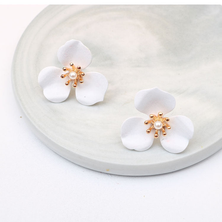 sengpan Boho Cute Flower Earrings for Women Korean Jewelry Kids Girls Gifts Fashion Stud Earring Boucles D'oreilles Aretes De Mujer