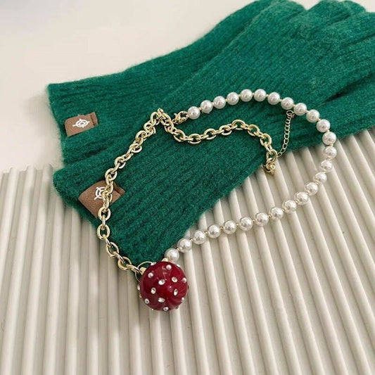 sengpan Strawberry Pearl Necklace Trendy Fruit Sweet Choker for Women Girl New Year Holiday Jewelry NEW Korean INS Hot Sale