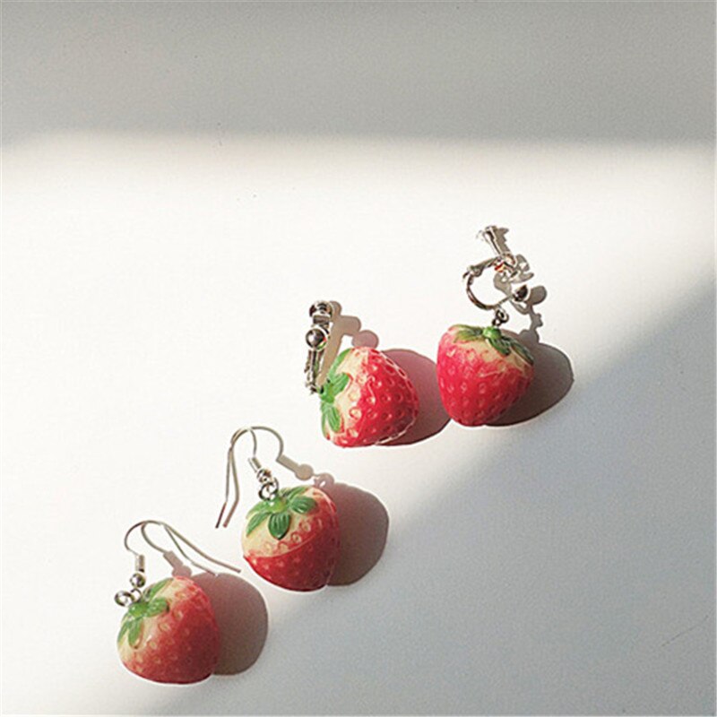 sengpan Stereo Simulation Red Strawberry Dangle Earring New Fruit Strawberry Earring Female Lovely Sweet Girl for Women Jewelry Gifts