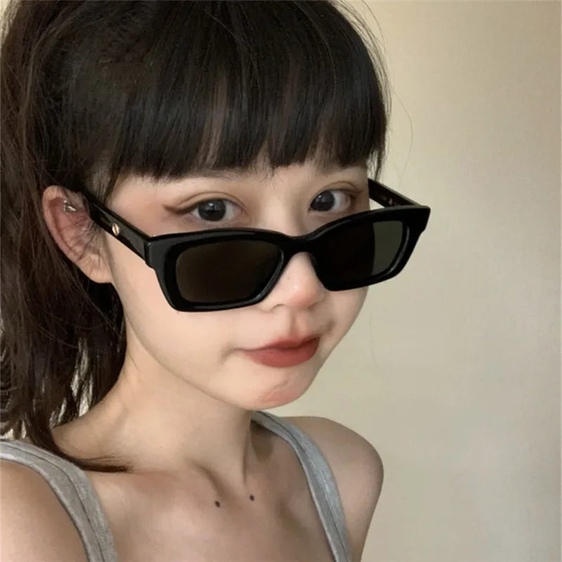 Lianfudai 2024 New Women Rectangle Vintage Sunglasses Brand Designer Retro Points Sun Glasses Female Lady Eyeglass Cat Eye Driver Goggles