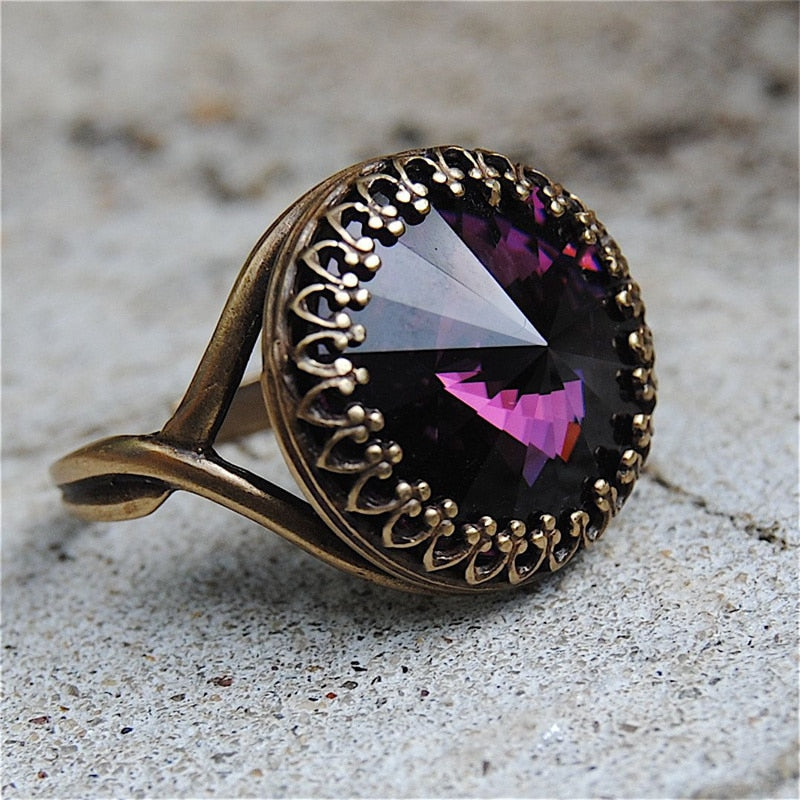 sengpan gifts for women  Fashion Vintage Ancient Gold Pattern Inlaid Round Purple Crystal Zircon Ring Men And Women Noble All-match Party Jewelry