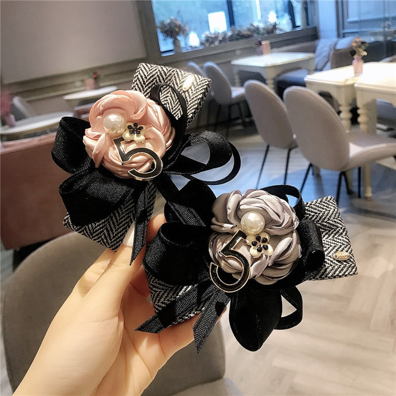 sengpan Camellia Barrette for Women Girl Flower Hair Clip Black White Hairpin Autumn Winter Hair Accessories Wholesale Drop Shipping