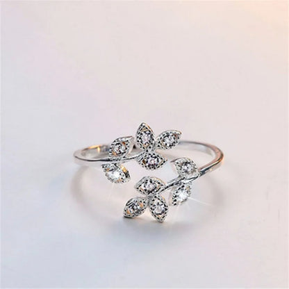 sengpan Korean Daisy Flower Elegant Opening Rings Women Adjustable Wedding Party Engagement Finger Rings Statement Jewelry Gift