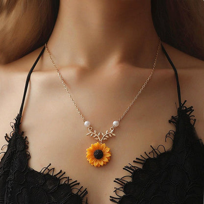 sengpan Christmas wishlist Pearl New Creative Sunflower Pendant Necklaces Vintage Fashion Daily Jewelry Temperament Cute Sweater Necklaces for Women