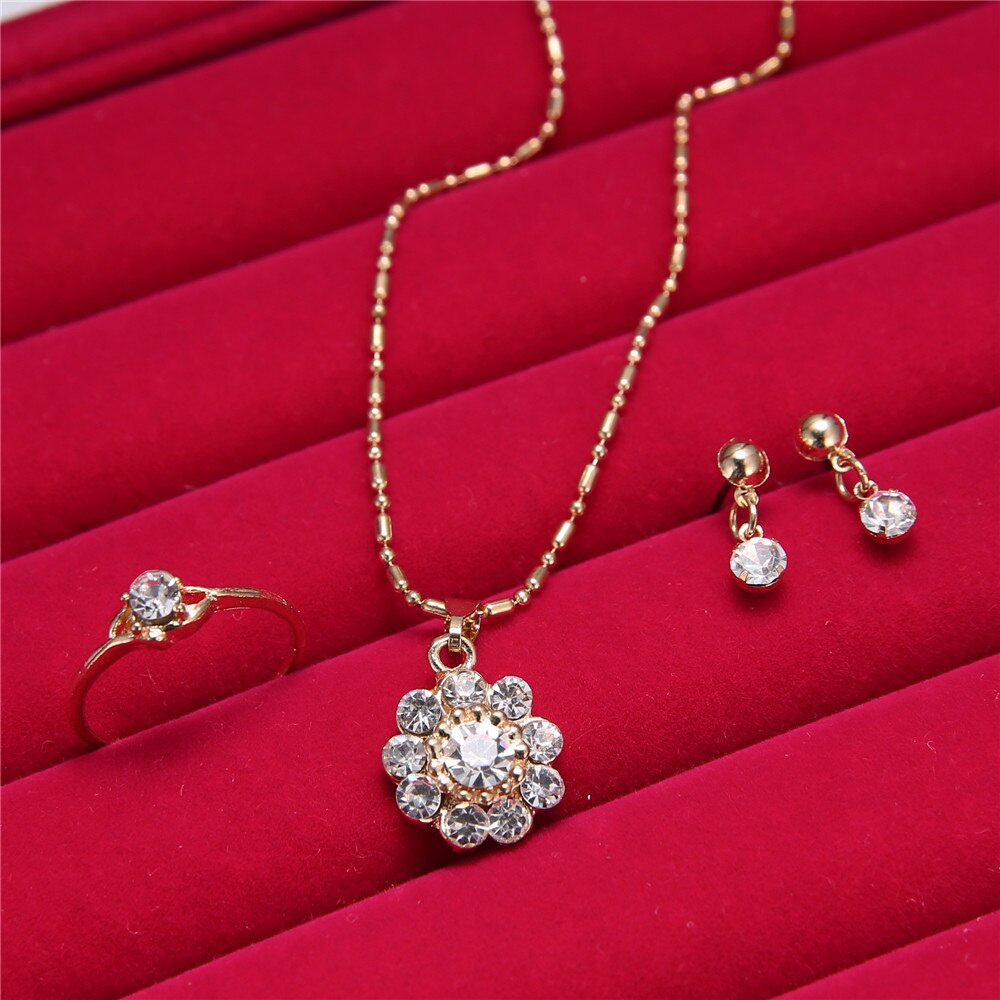 sengpan  gifts for women Delicate Crystal Sunflower Pendant Necklace Earring Ring Set Classic Fashion Engagement Jewelry Set For Women Wedding Party Gift