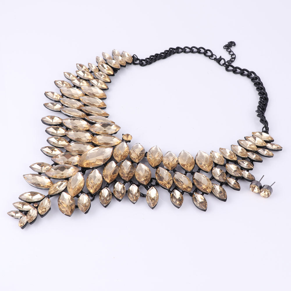 sengpan Trendy Luxury Gem Flower Crystal Fashion Long Chunky Bib Pendants Vintage Big Maxi Statement Collar Necklace